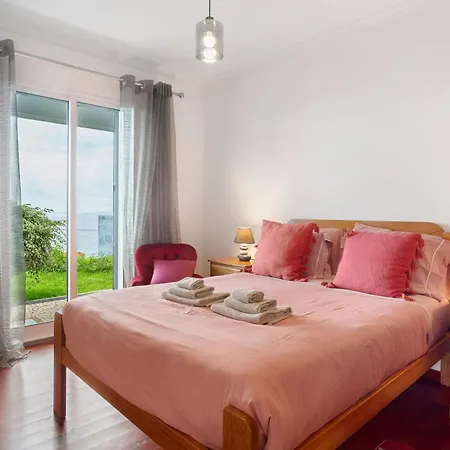 Blissful Haven - Soulful Porto Moniz