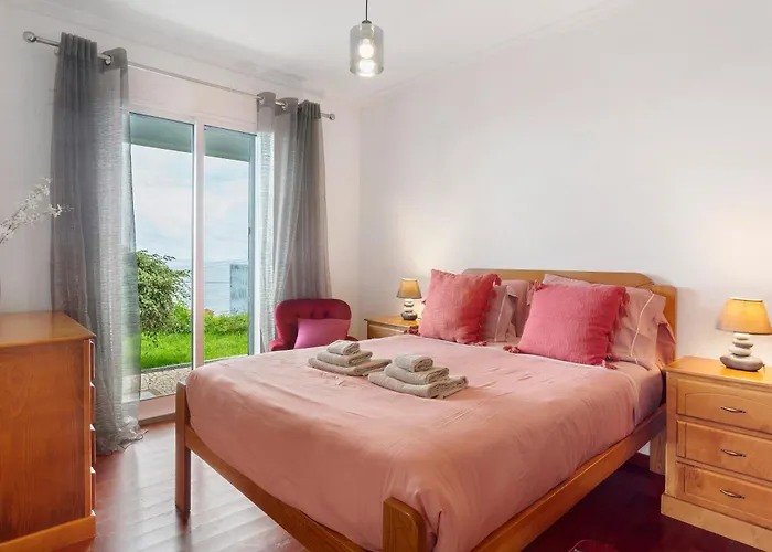 Blissful Haven - Soulful Porto Moniz